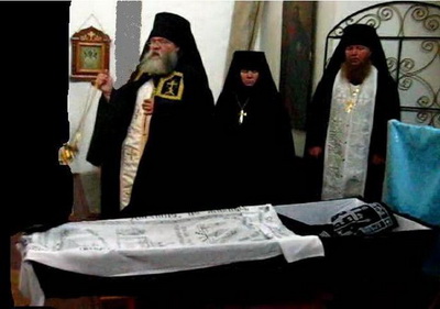 Панихида в день перезахоронения нетленных останков м. Маргариты. 31. 08. 2009 г. 2-Панихида в день перезахоронения нетленных останков м. Маргариты. 31. 08. 2009 г.